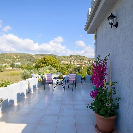 La Vatura Hotel Gialova Luaran gambar