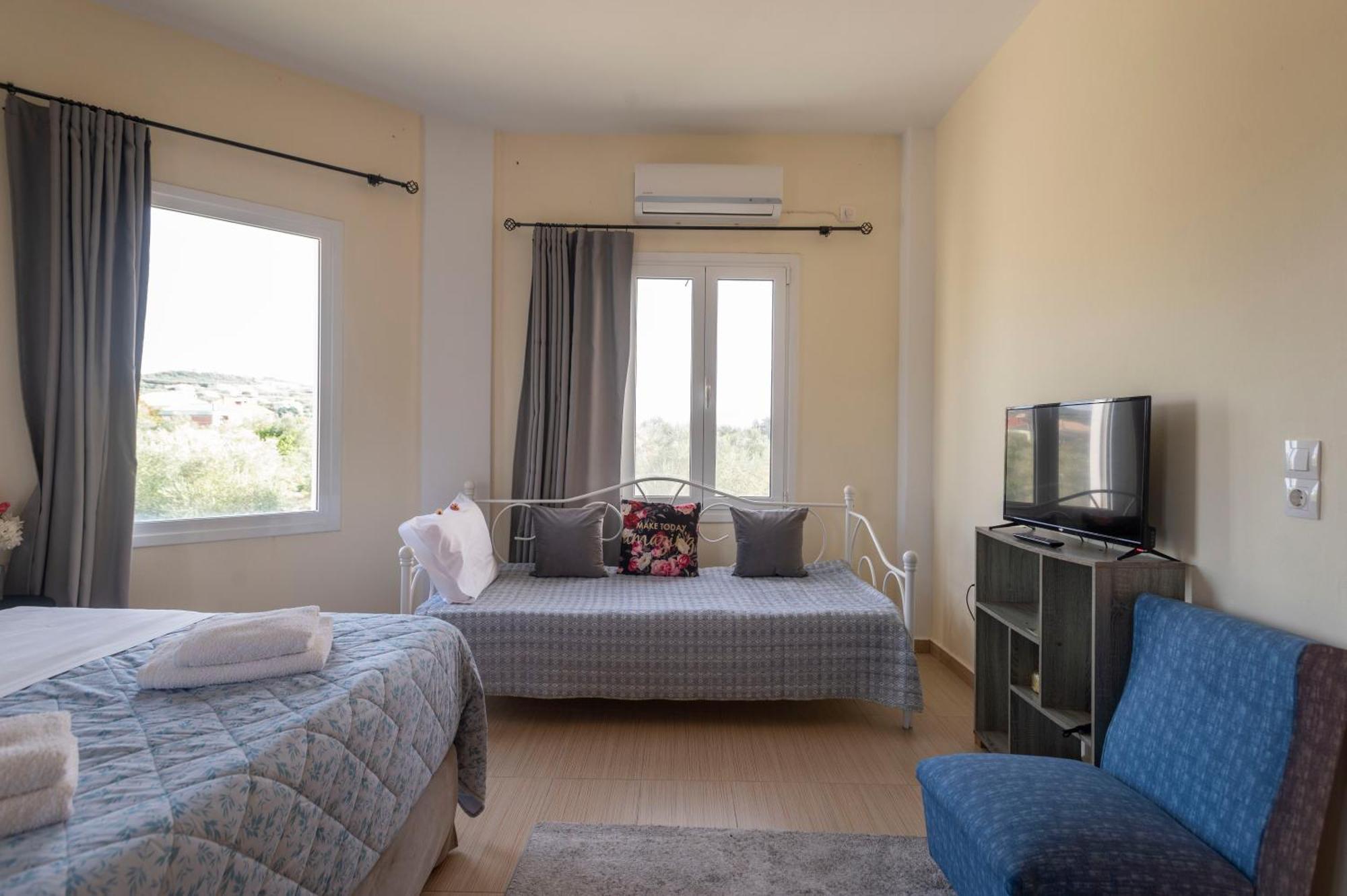 La Vatura Hotel Gialova Luaran gambar